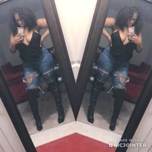 Meet your Posher, Monae